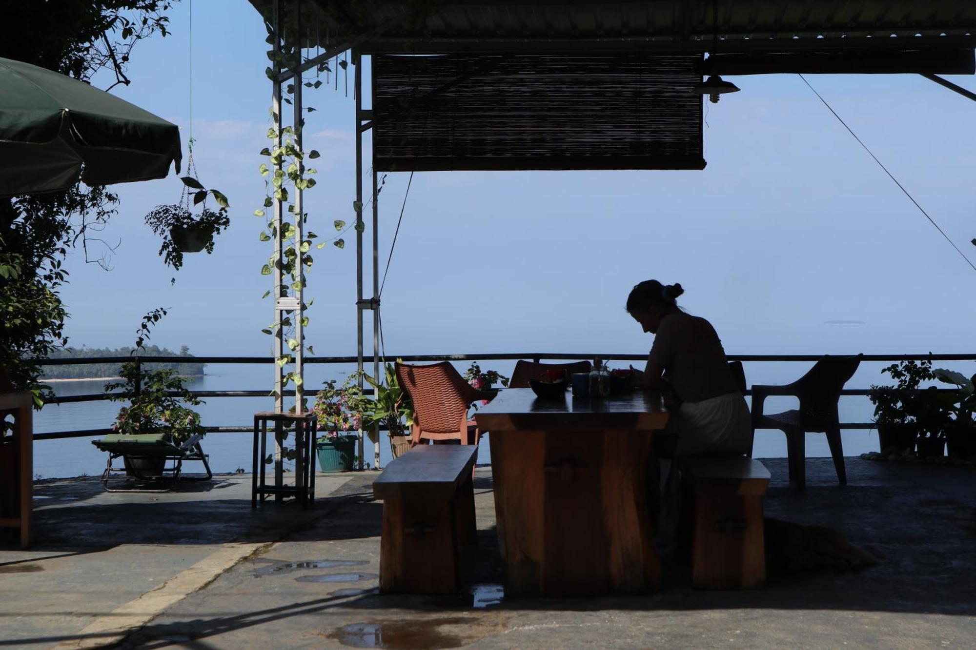 The View Padang, Amazing View, 8 Mins Mentawai Fast Ferry, Cold Beer,Close To Restaurants Padang (Sumatra) Buitenkant foto
