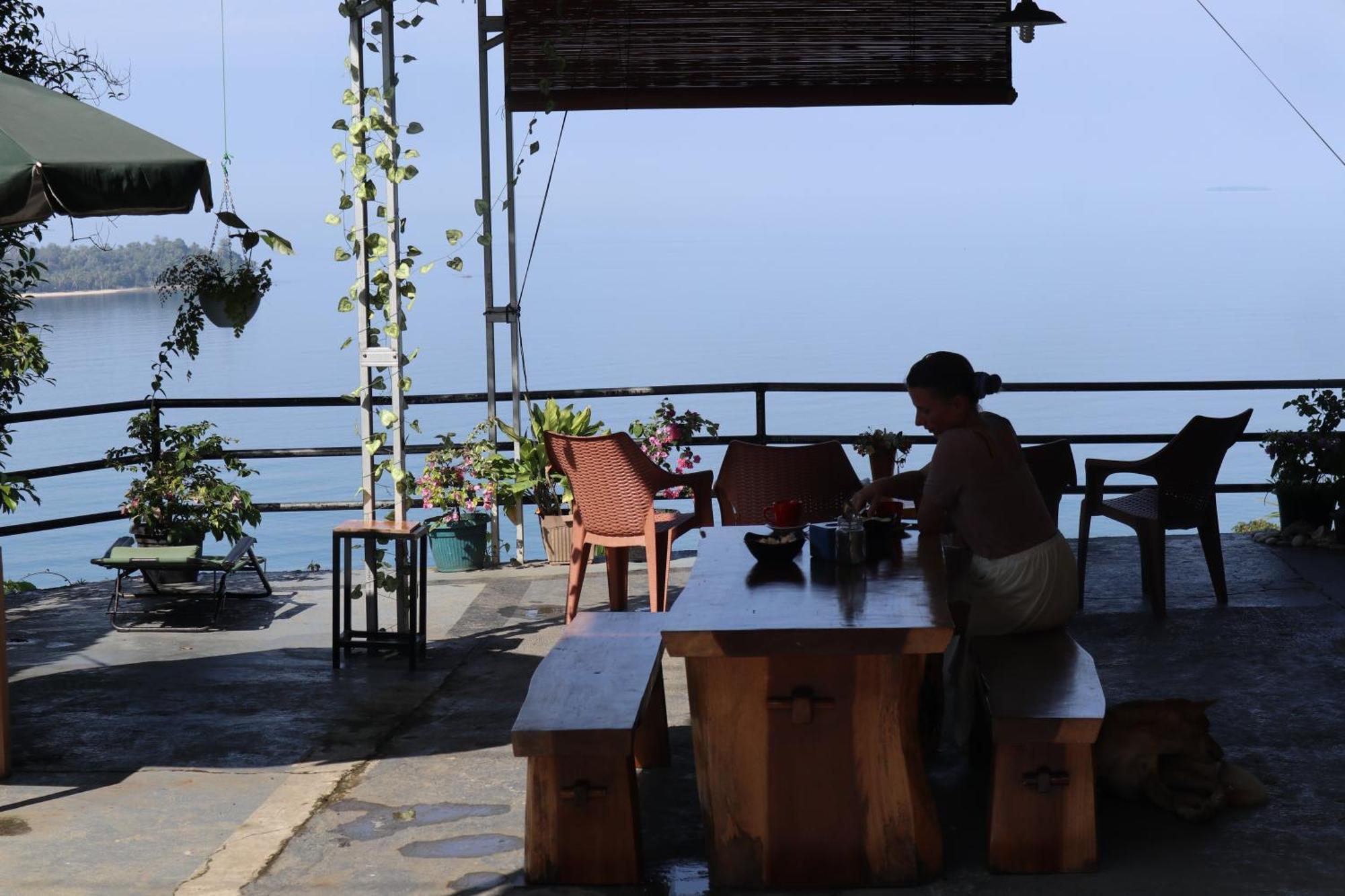 The View Padang, Amazing View, 8 Mins Mentawai Fast Ferry, Cold Beer,Close To Restaurants Padang (Sumatra) Buitenkant foto