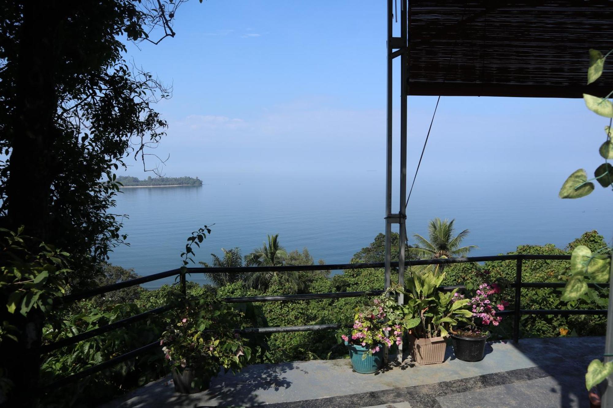 The View Padang, Amazing View, 8 Mins Mentawai Fast Ferry, Cold Beer,Close To Restaurants Padang (Sumatra) Buitenkant foto