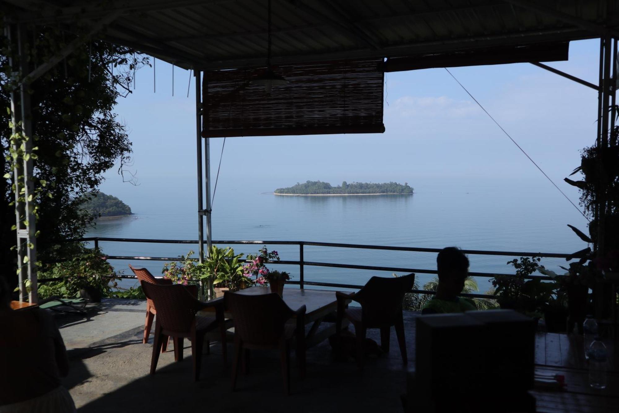 The View Padang, Amazing View, 8 Mins Mentawai Fast Ferry, Cold Beer,Close To Restaurants Padang (Sumatra) Buitenkant foto